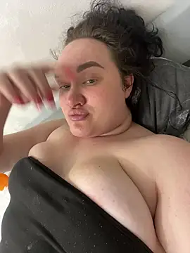 AmandaMillerrr online show from April 2026 05:32:02 PM