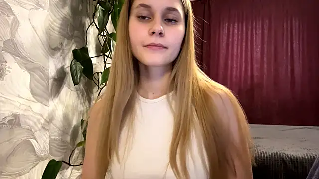 Snapshot of Nikamina chatting on February 2026 12:04:01 PM Nikamina online show from February 2026 12:04:01 PM