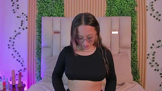 Kitty Milk nm online show from April 2026 04:41:02 PM