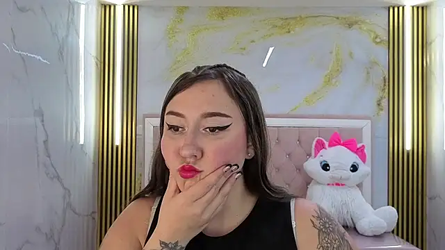 sharyth19 s online show from April 2026 08:34:02 PM