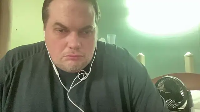 Snapshot of bdsm335 chatting on February 2026 04:08:01 PM bdsm335 online show from February 2026 04:08:01 PM