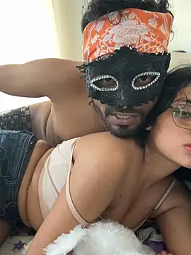 Snapshot of sizzler_hotz chatting on February 2026 10:45:02 AM sizzler hotz online show from February 2026 10:45:02 AM