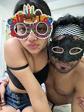 Snapshot of sizzler_hotz chatting on March 2026 04:20:01 PM sizzler hotz online show from March 2026 04:20:01 PM