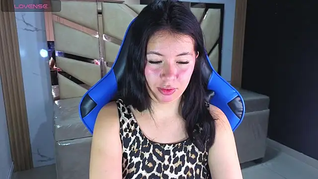 Kylia a online show from March 2026 08:03:01 PM