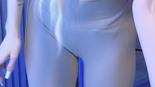 KarmaArms online show from June 2026 07:37:01 PM