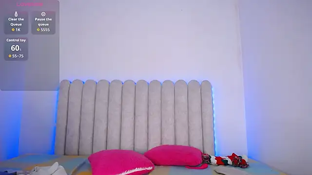 MiaFoox   online show from February 2026 10:20:02 PM