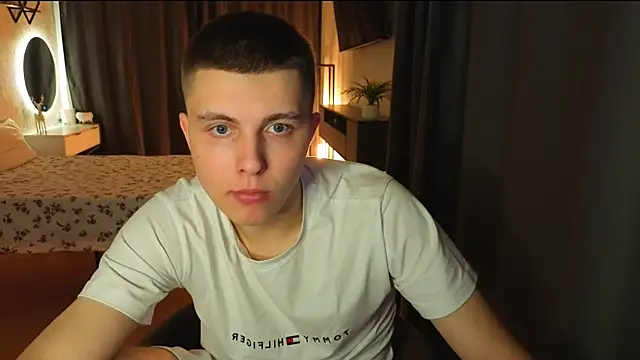 Keviin777 online show from February 2026 07:12:01 PM