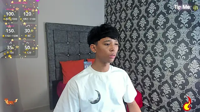 Snapshot of Little_Twink19x chatting on July 2026 07:50:02 PM Little Twink19x online show from July 2026 07:50:02 PM