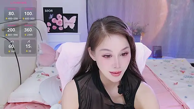 Snapshot of Luckmia333 chatting on May 2026 03:28:01 PM Luckmia333 online show from May 2026 03:28:01 PM