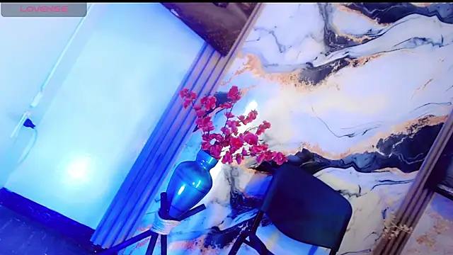 Alondra Wile online show from April 2026 07:30:02 PM