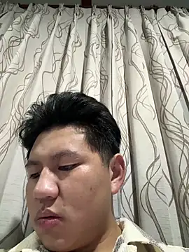 Snapshot of zhuendong000001 chatting on May 2026 12:55:02 PM zhuendong000001 online show from May 2026 12:55:02 PM