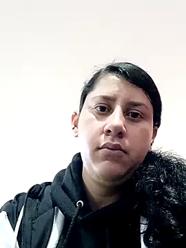 LunaDamasco online show from April 2026 02:48:01 AM