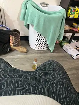 SavorredEscapist online show from February 2026 07:15:01 AM