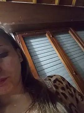 Snapshot of CamiliLuna chatting on June 2026 02:45:02 AM CamiliLuna online show from June 2026 02:45:02 AM