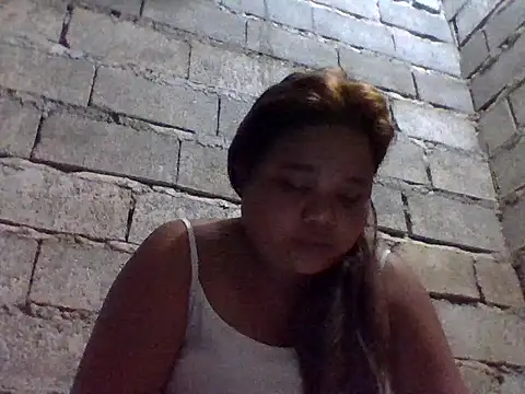 sweetlyn31 online show from June 2026 04:17:02 PM