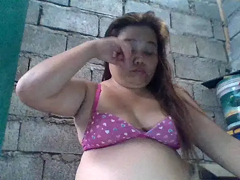 sweetlyn31 online show from June 2026 06:32:02 AM