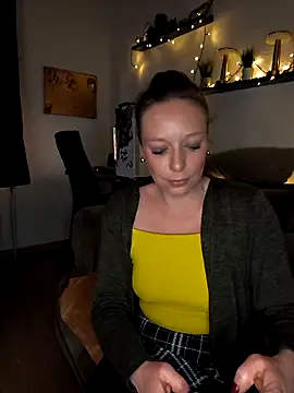 ZaramourXMrX online show from March 2026 08:15:01 PM