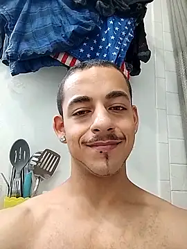 momo0208 online show from April 2026 06:24:02 PM