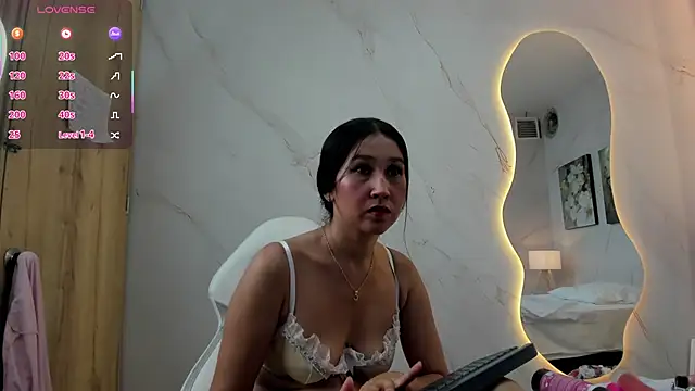 Annipetite  online show from March 2026 09:09:02 PM