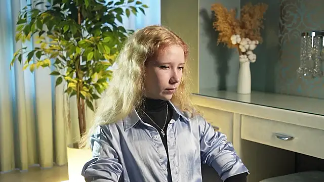 AmalElway online show from February 2026 09:43:02 AM