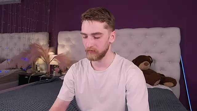 Dexter Raze online show from April 2026 10:48:02 PM