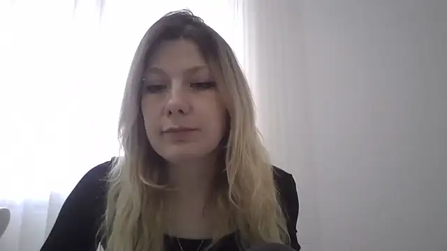 Foxy Bright online show from February 2026 01:32:02 PM