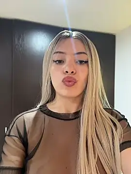 romanovanita online show from March 2026 04:24:02 AM