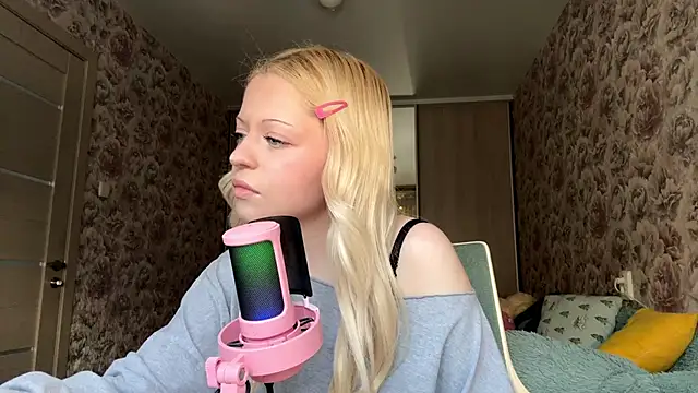 JeneeBIanks online show from February 2026 11:11:02 AM