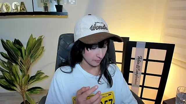 Snapshot of Antonella_Moretti_ chatting on June 2026 03:31:02 AM Antonella Moretti online show from June 2026 03:31:02 AM