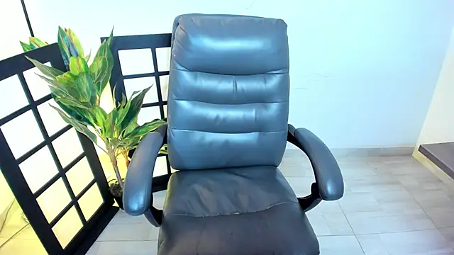 Snapshot of Antonella_Moretti_ chatting on June 2026 04:53:02 AM Antonella Moretti online show from June 2026 04:53:02 AM