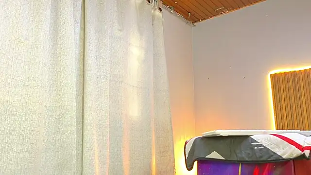 CIccioline pussyGolden online show from March 2026 08:26:02 PM