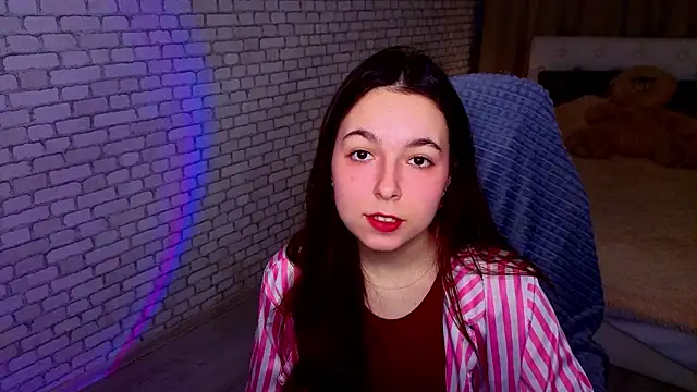 BellaThery online show from March 2026 05:01:02 AM