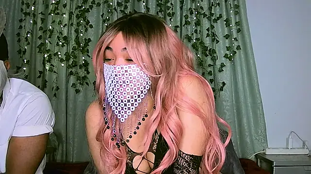 Snapshot of Enzo_Azalea chatting on February 2026 07:12:01 PM Enzo Azalea online show from February 2026 07:12:01 PM