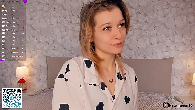 Snapshot of CleopatraHabibi chatting on March 2026 06:20:01 AM CleopatraHabibi online show from March 2026 06:20:01 AM