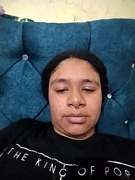 Snapshot of Naiv28 chatting on February 2026 05:55:01 PM Naiv28 online show from February 2026 05:55:01 PM