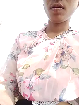 wifedesi7050 online show from April 2026 04:32:01 AM