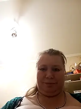 KiraStanton online show from April 2026 05:50:02 PM