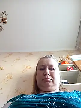 KiraStanton online show from April 2026 05:40:01 AM