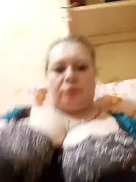 KiraStanton online show from April 2026 06:43:01 PM