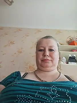 KiraStanton online show from July 2026 12:20:01 PM