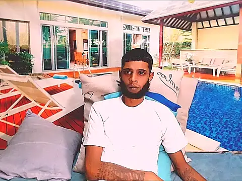 CharmingIndian1 online show from April 2026 06:17:01 PM