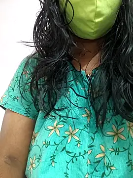 Snapshot of Shaliniqueen chatting on March 2026 04:08:01 AM Shaliniqueen online show from March 2026 04:08:01 AM