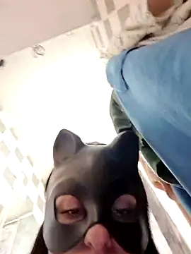 halii21 online show from April 2026 09:51:02 PM