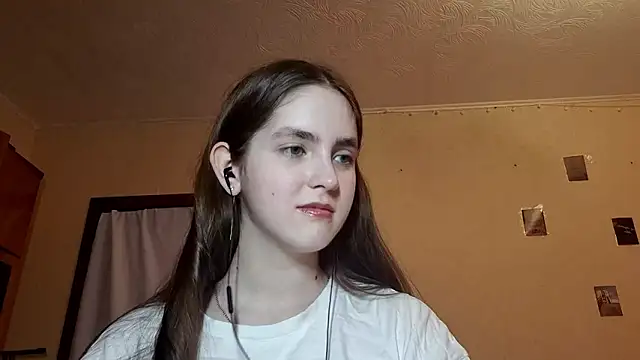 Katelemon online show from February 2026 12:13:02 PM