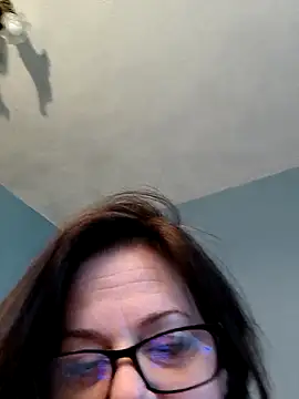 Snapshot of sexyhotcheryl chatting on April 2026 01:41:02 PM sexyhotcheryl online show from April 2026 01:41:02 PM