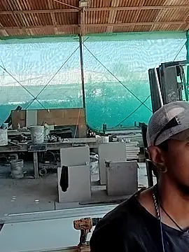 Snapshot of kaloumario chatting on March 2026 04:00:01 PM kaloumario online show from March 2026 04:00:01 PM