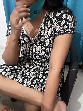 Queenlipx online show from February 2026 03:21:01 PM