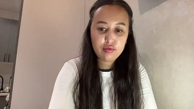 Dana 005 online show from June 2026 09:05:02 PM