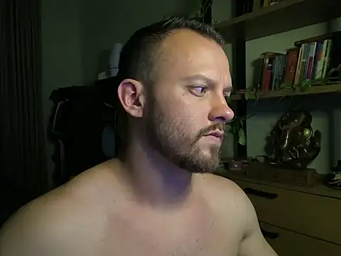 amanteloiro online show from May 2026 09:56:02 PM