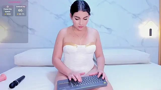 Snapshot of melanie_harl chatting on February 2026 07:15:01 PM melanie harl online show from February 2026 07:15:01 PM